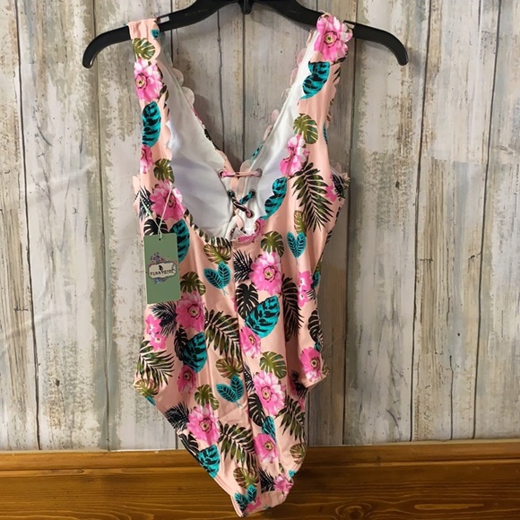 One Piece Swimsuit size Small- NWT - Picture 3 of 4